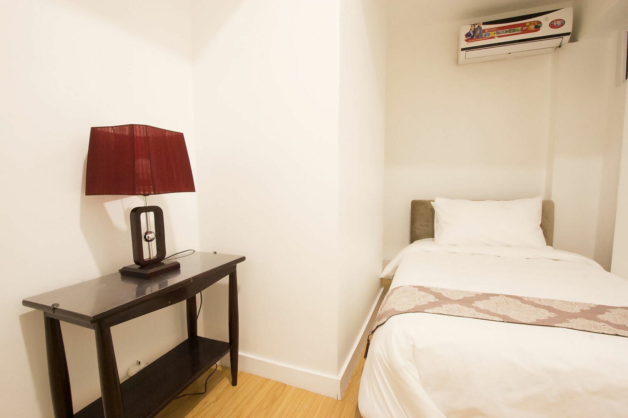 טאגיג Oasis Regency @ Fort Victoria Bgc מראה חיצוני תמונה