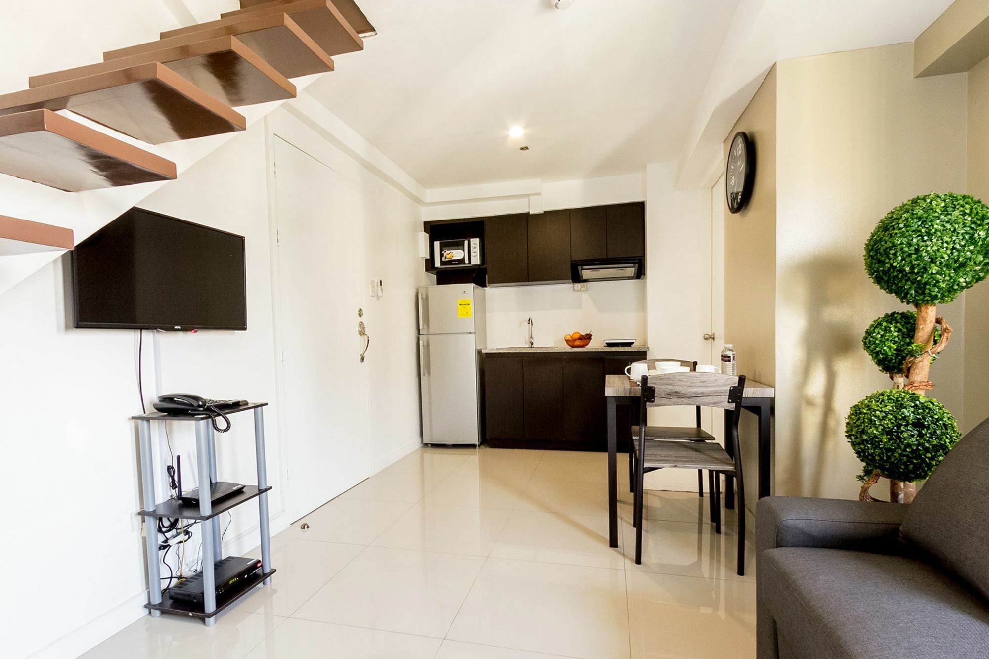 טאגיג Oasis Regency @ Fort Victoria Bgc מראה חיצוני תמונה