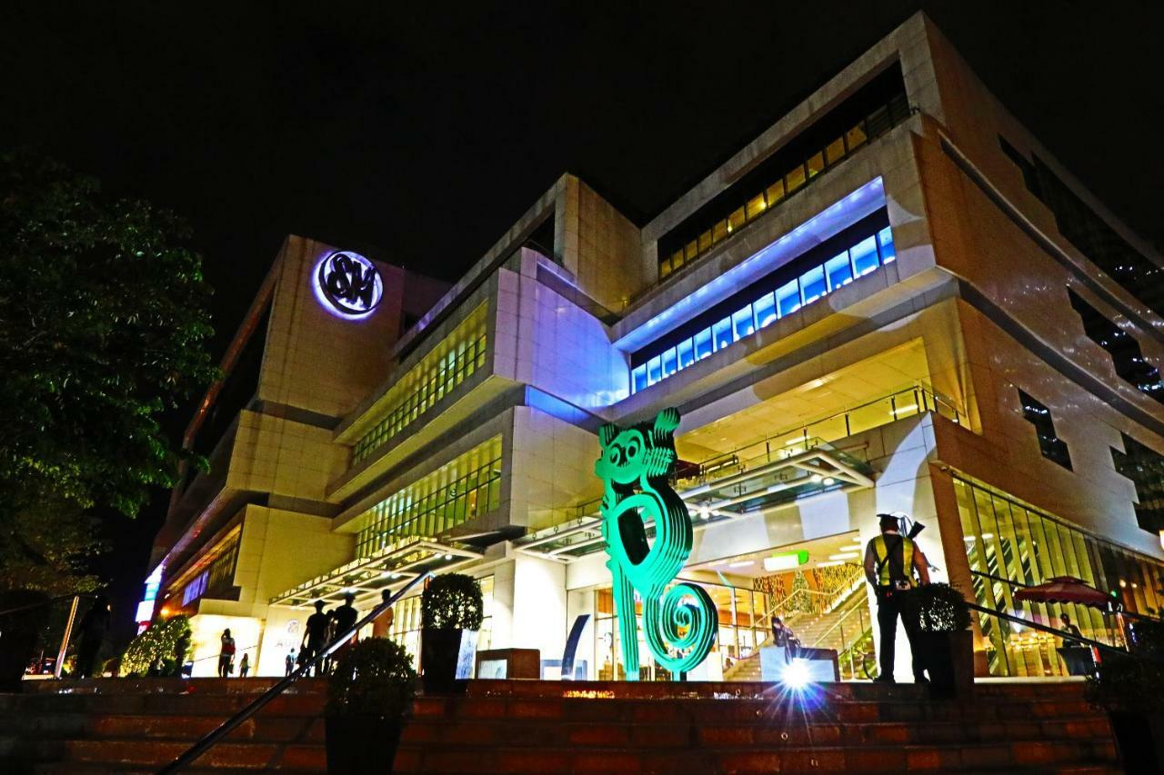 טאגיג Oasis Regency @ Fort Victoria Bgc מראה חיצוני תמונה