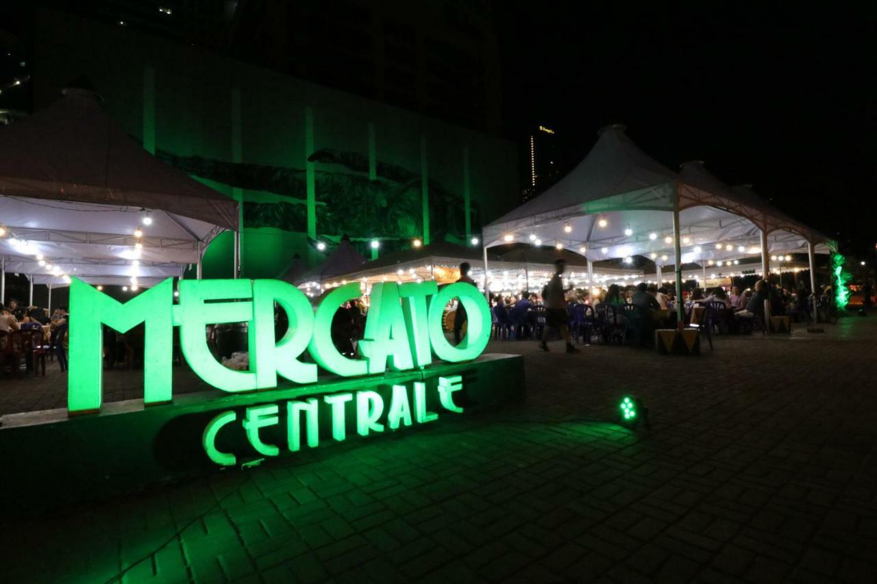 טאגיג Oasis Regency @ Fort Victoria Bgc מראה חיצוני תמונה