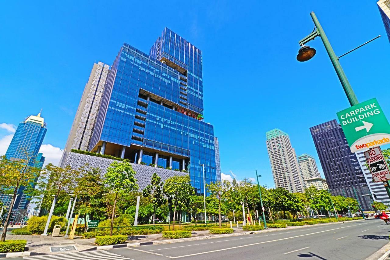 טאגיג Oasis Regency @ Fort Victoria Bgc מראה חיצוני תמונה