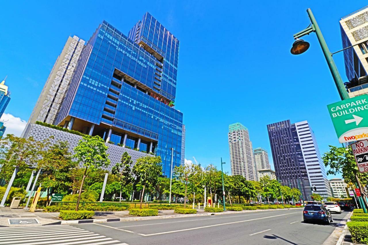 טאגיג Oasis Regency @ Fort Victoria Bgc מראה חיצוני תמונה